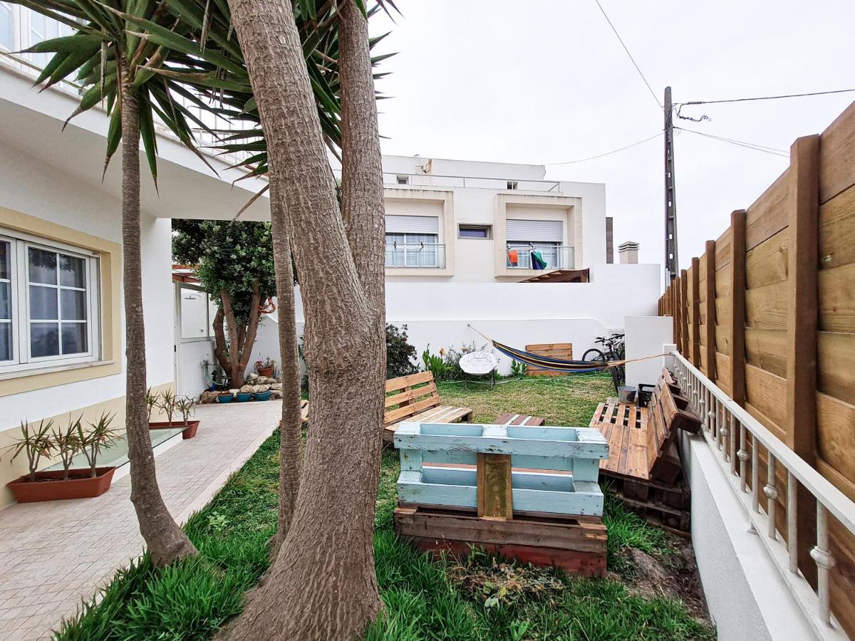 Hostel Cloud To Chill Surfhouse Baleal Ferrel  Exterior foto